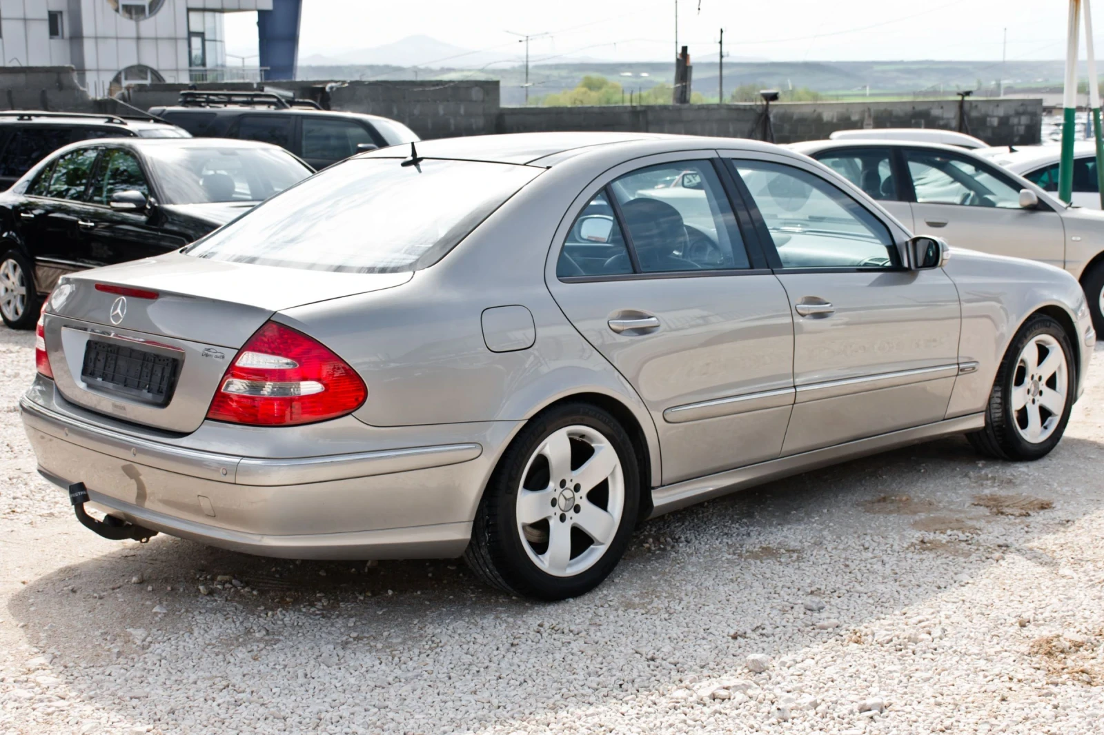 Mercedes-Benz E 280 3.0 197kc. Avangarde  - изображение 8