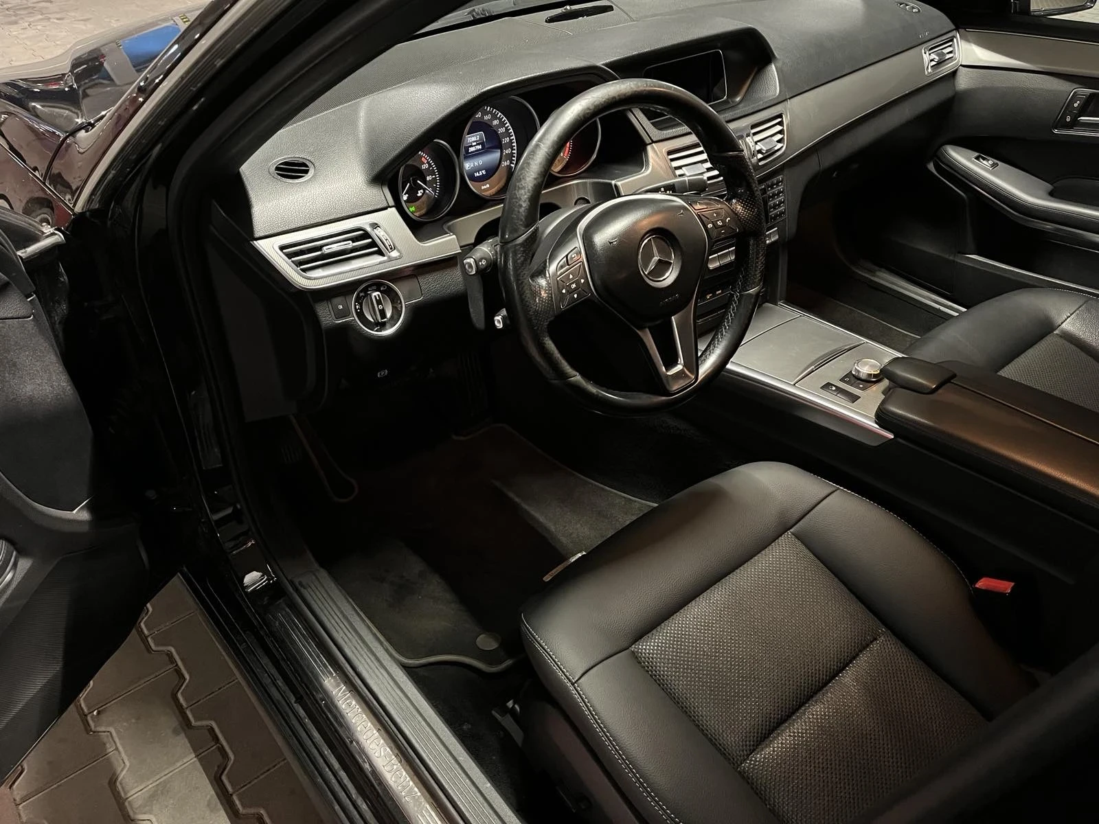 Mercedes-Benz E 220 CDI - изображение 8