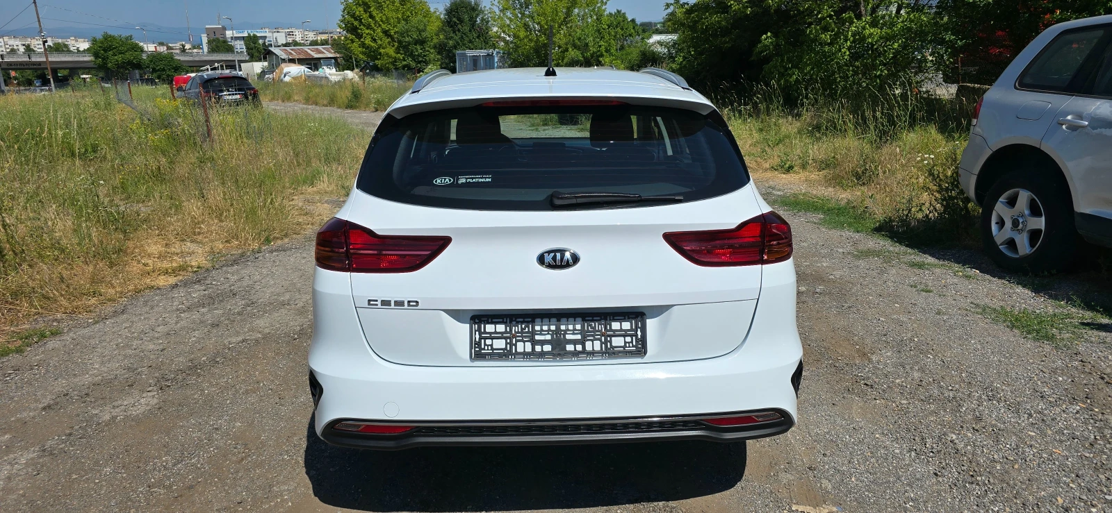 Kia Ceed 1.4.100кс.евро6 - изображение 4