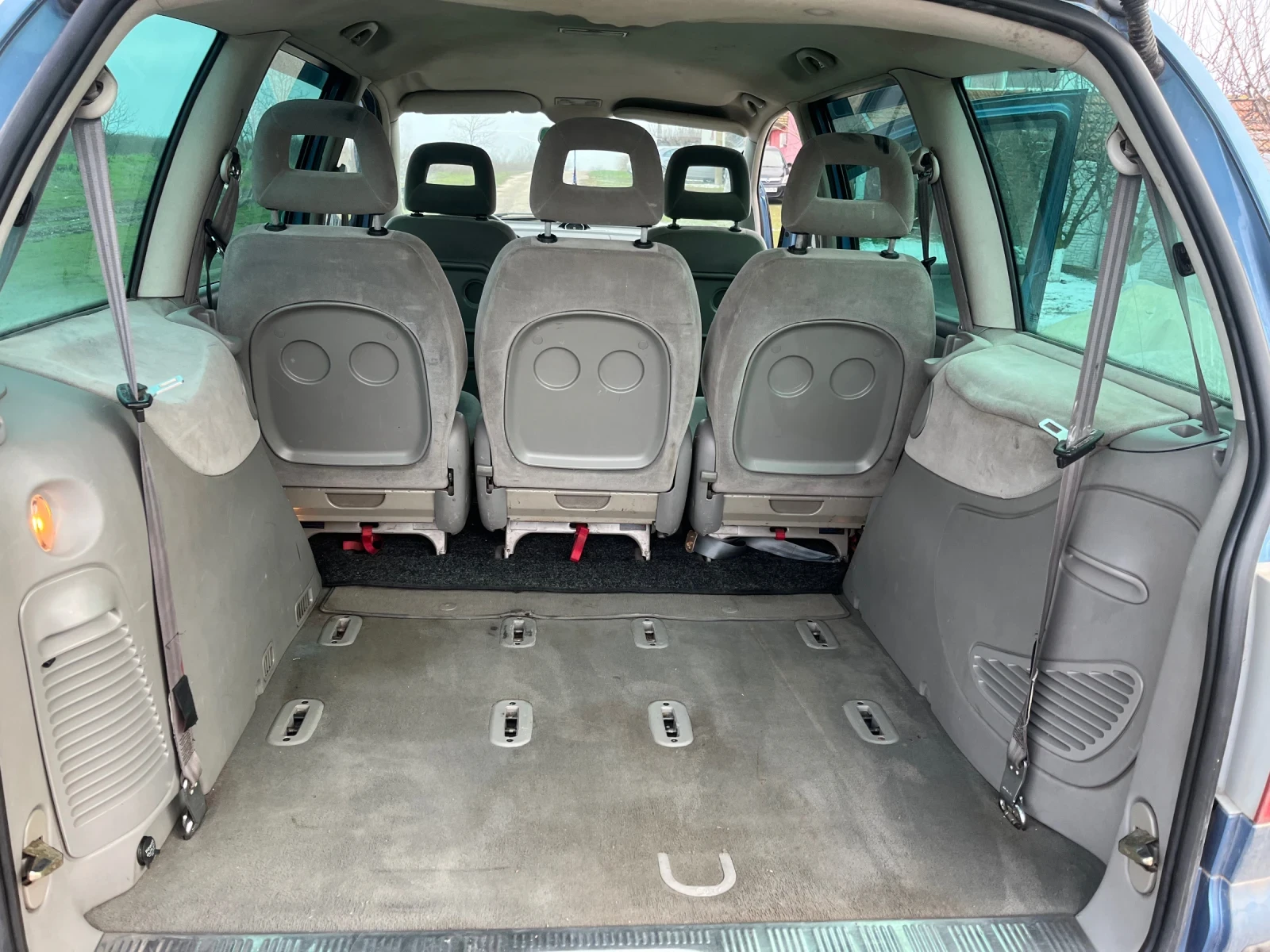 Ford Galaxy  - изображение 10