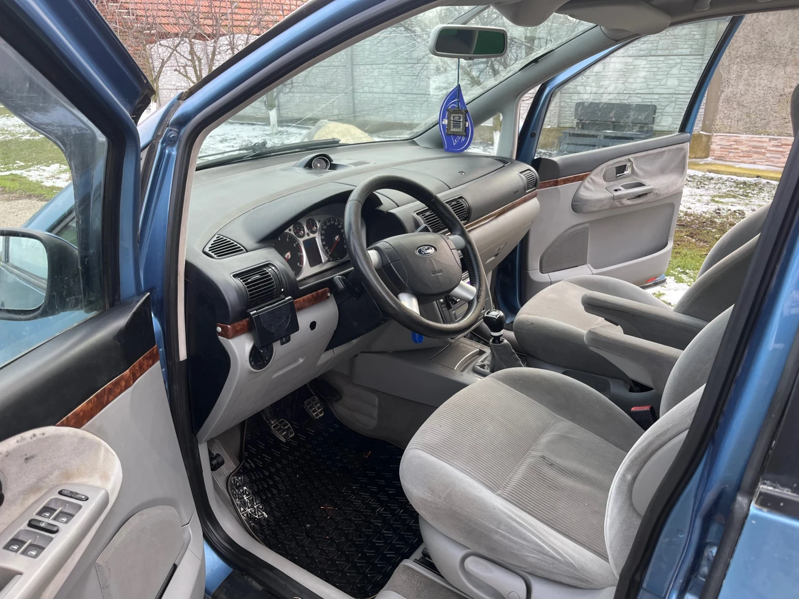 Ford Galaxy  - изображение 7