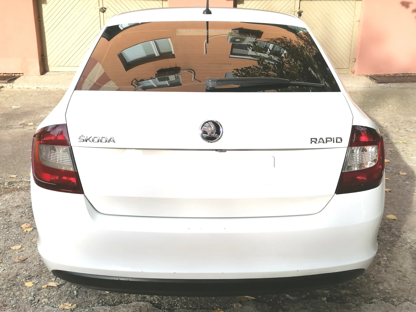 Skoda Rapid 1.6TDI EURO6 116 k.c. - изображение 5