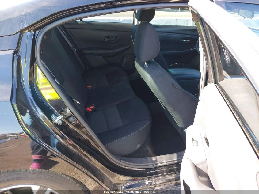 Nissan Sentra 2.0L I-4 DI, DOHC, VVT, 149HP Front Wheel Drive | Mobile.bg � ����������� 13