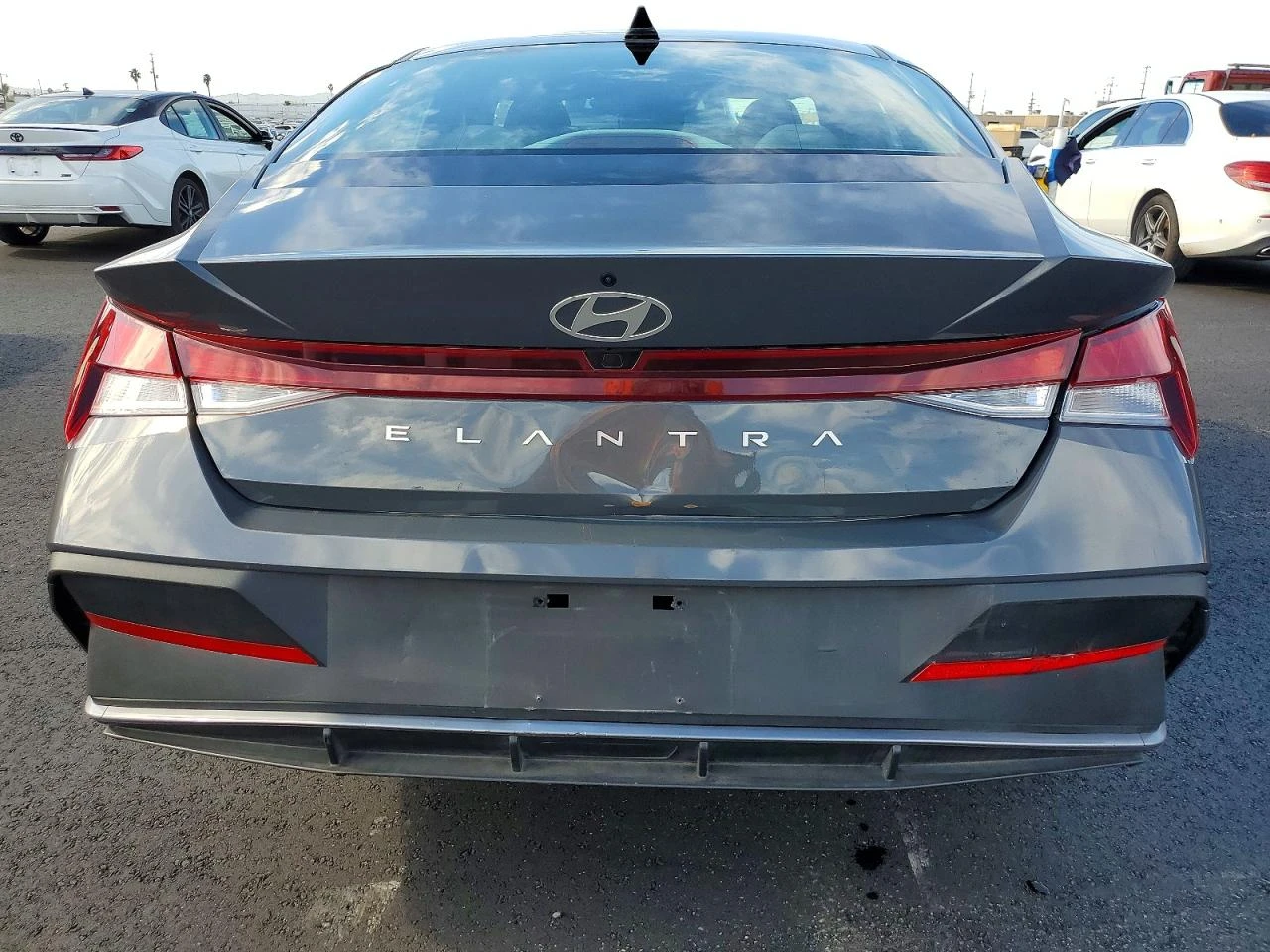 Hyundai Elantra SEL - изображение 5