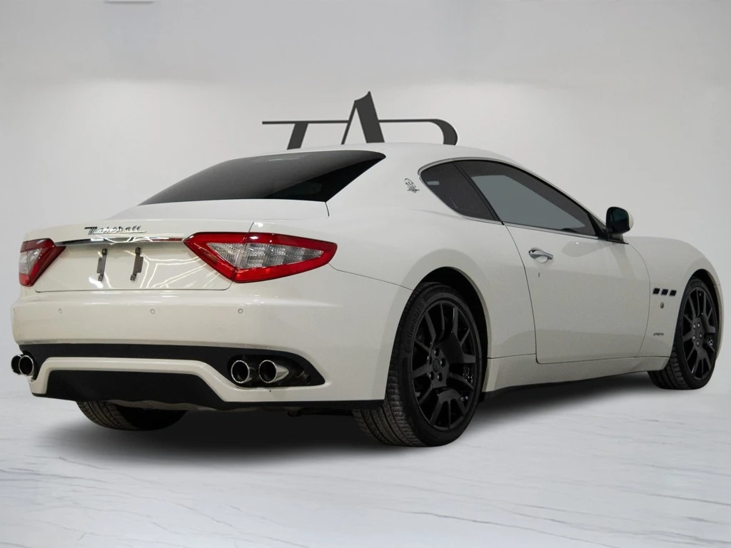 Maserati GranTurismo 4.7 V8 * BOSE * БЕЗ ИНЦИДЕНТИ * * СЕРВИЗНА ИСТОРИЯ - изображение 6