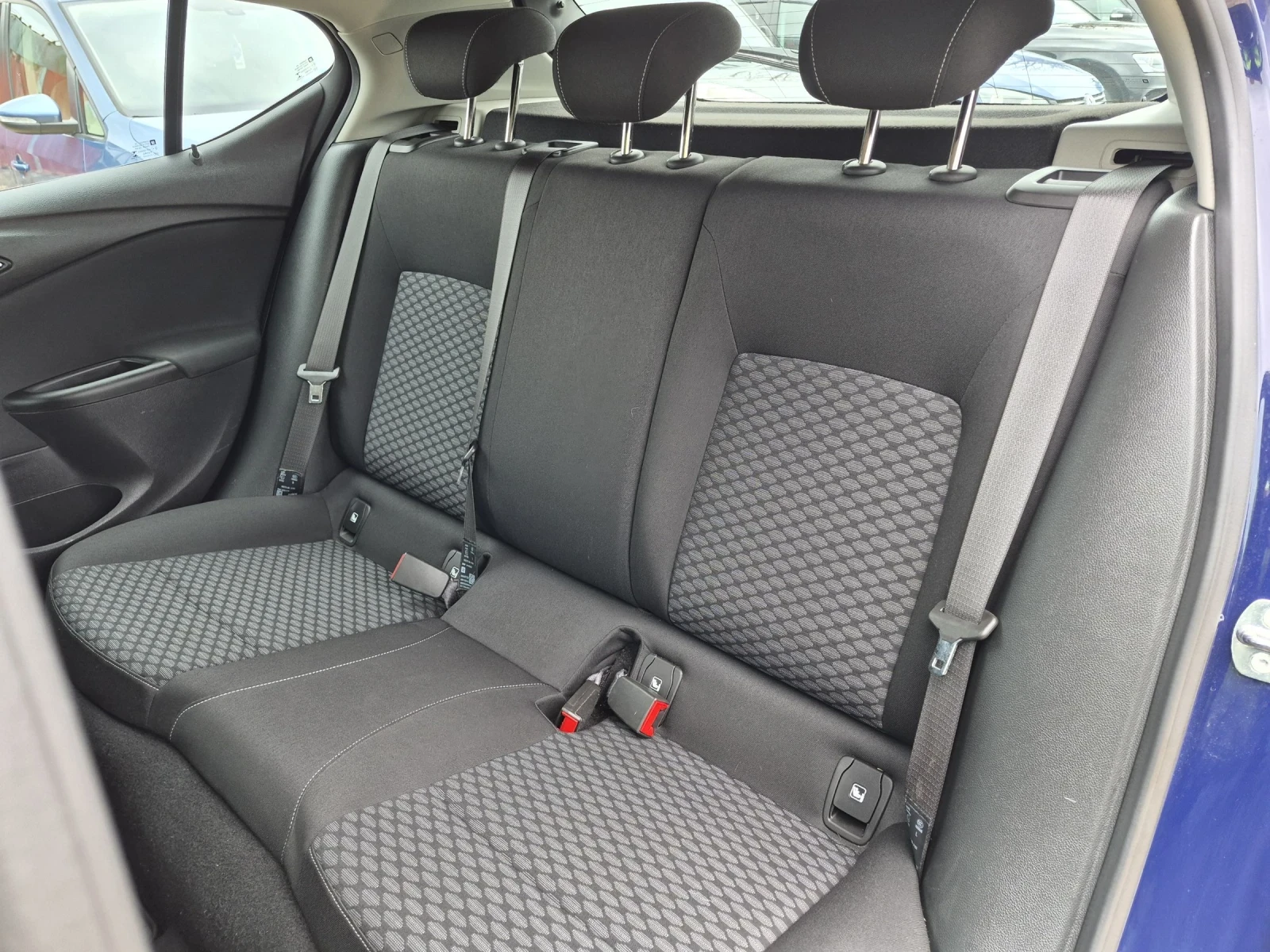 Opel Astra 1.4i 4цил.41000 km, снимка 14 - Автомобили и джипове - 53620818