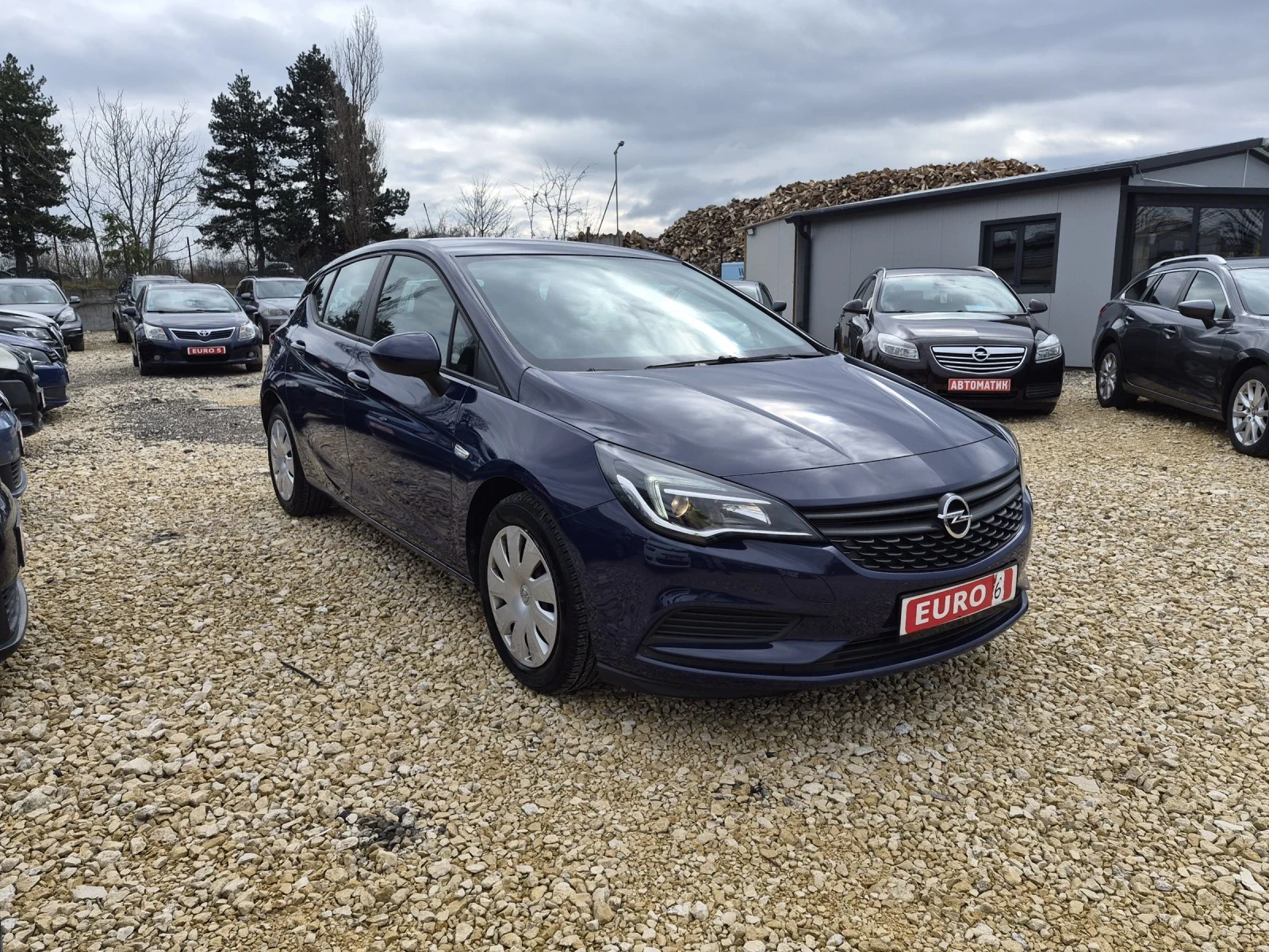Opel Astra 1.4i 4цилиндъра 41k km - изображение 3