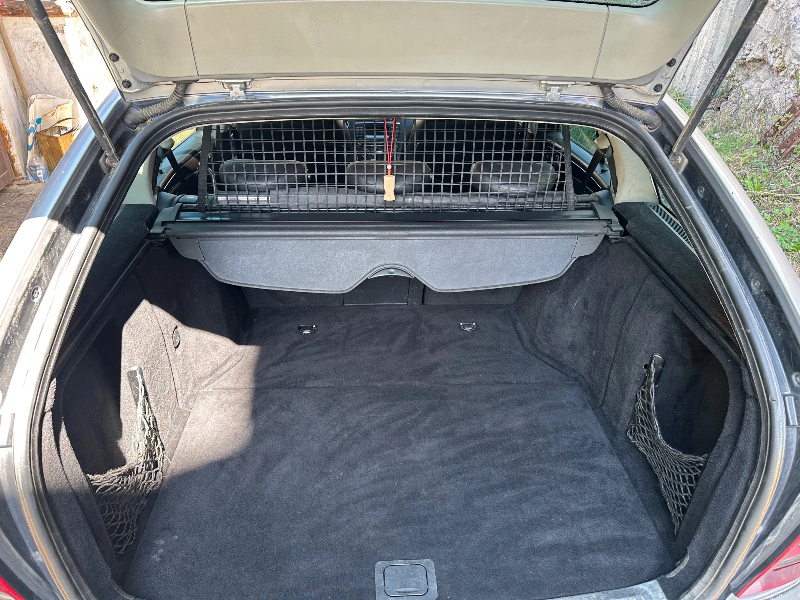 Mercedes-Benz C 320, снимка 8 - Автомобили и джипове - 53906351