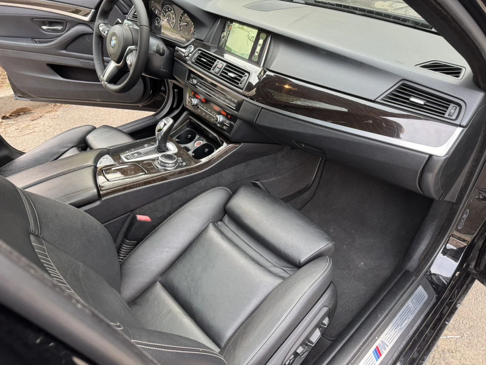 BMW 528 Xi, снимка 13 - Автомобили и джипове - 54054420