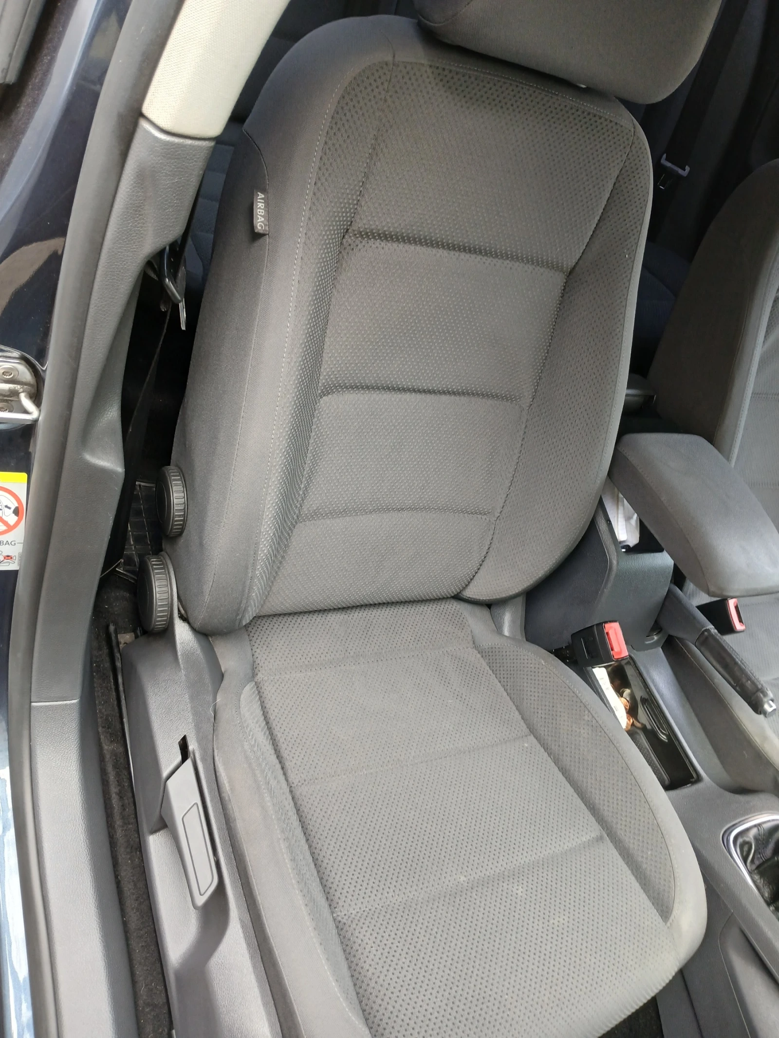 VW Golf, снимка 11 - Автомобили и джипове - 54208014