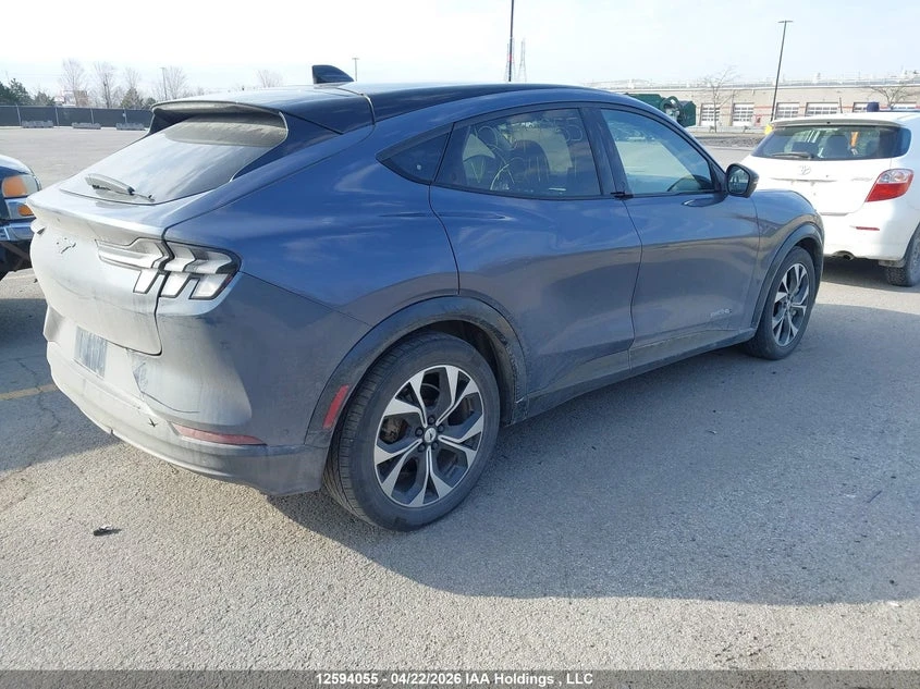 Ford Mustang Mach-E Premium AWD, снимка 4 - Автомобили и джипове - 54324239