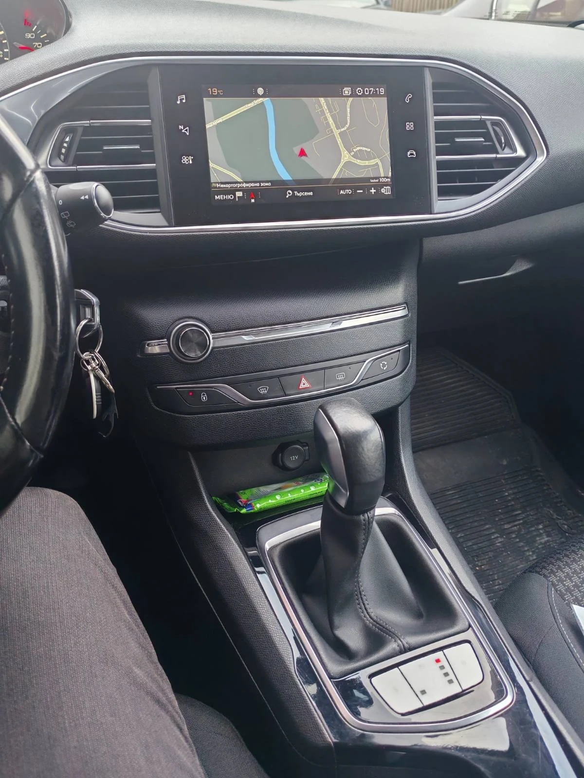 Peugeot 308 1.6 HDI 120к.с, снимка 6 - Автомобили и джипове - 54786618