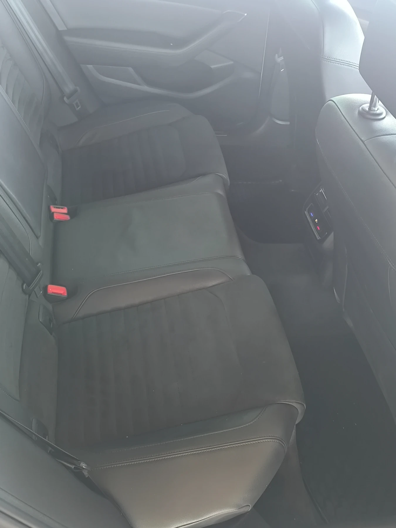 VW Passat Variant 2.0 TDI 150 к.с. DSG, 2017, Highline/LED/, снимка 10 - Автомобили и джипове - 55243367