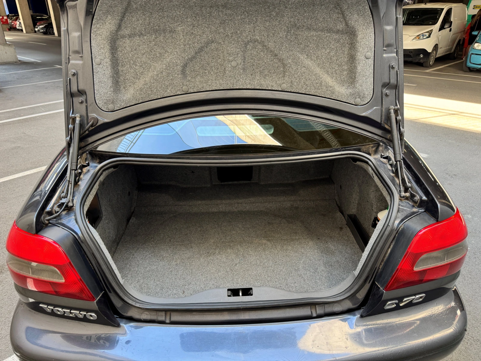 Volvo C70 T5, снимка 16 - Автомобили и джипове - 56175794