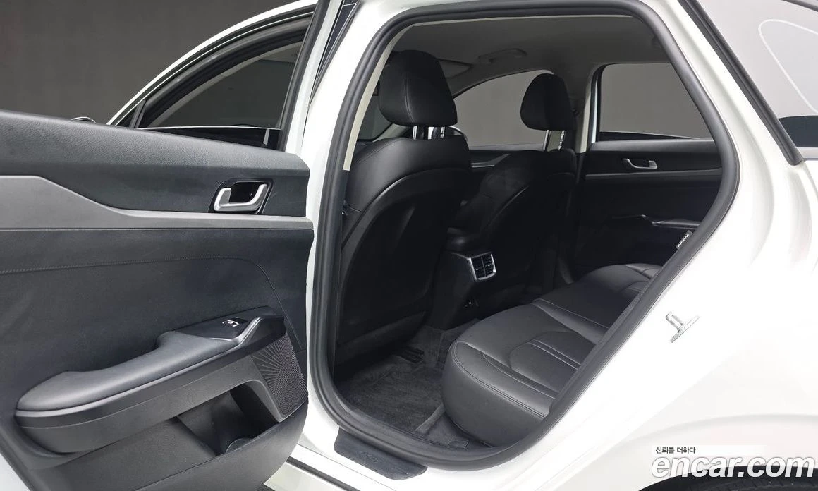 Kia K5 2.0 LPI Strandard, снимка 17 - Автомобили и джипове - 56185735