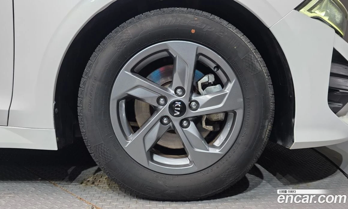 Kia K5 2.0 LPI Strandard, снимка 5 - Автомобили и джипове - 56185735