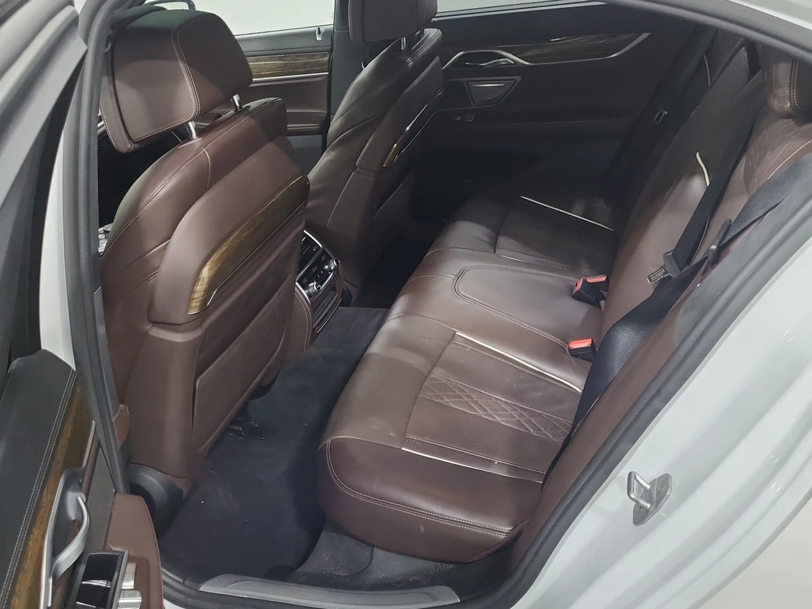 BMW 750 xDrive* �����* Digital* Harman* HUD* Ambient* 360* | Mobile.bg � ����������� 11
