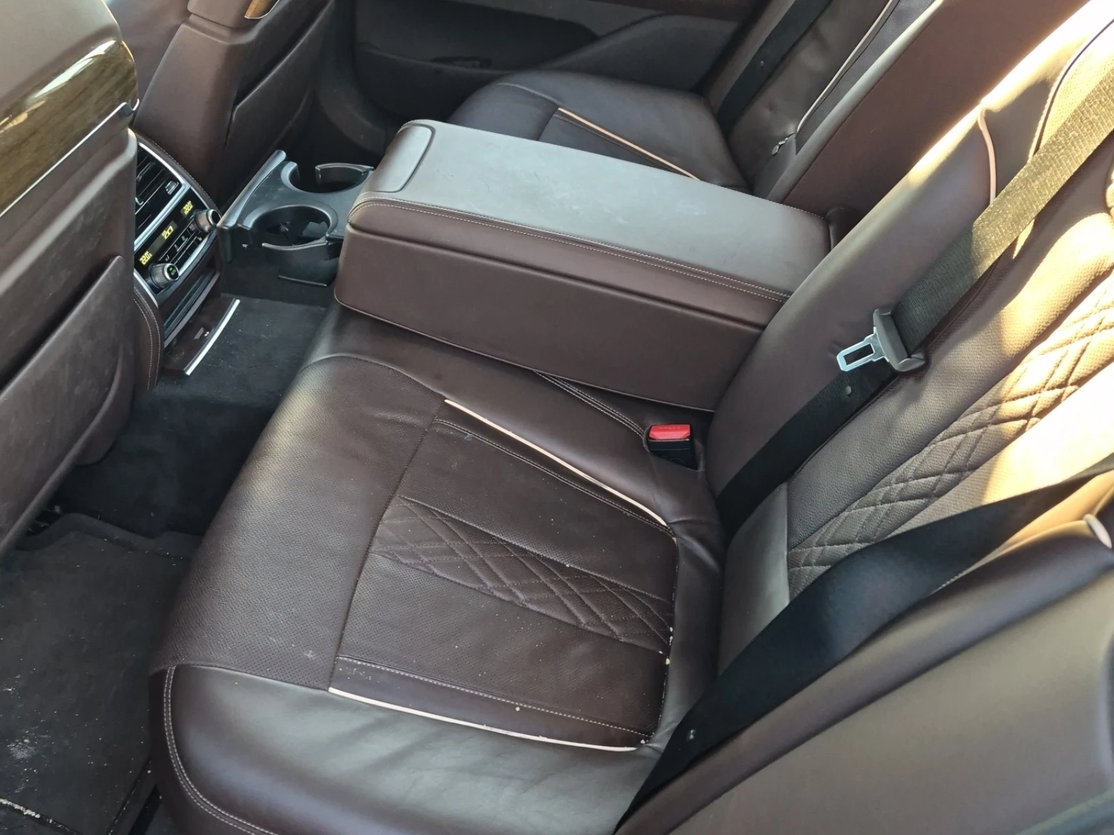 BMW 750 xDrive* �����* Digital* Harman* HUD* Ambient* 360* | Mobile.bg � ����������� 12