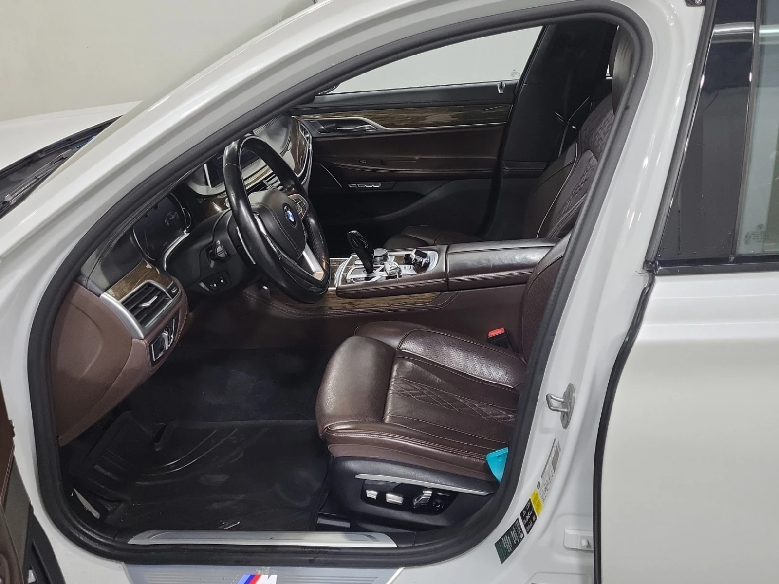 BMW 750 xDrive* �����* Digital* Harman* HUD* Ambient* 360* | Mobile.bg � ����������� 7