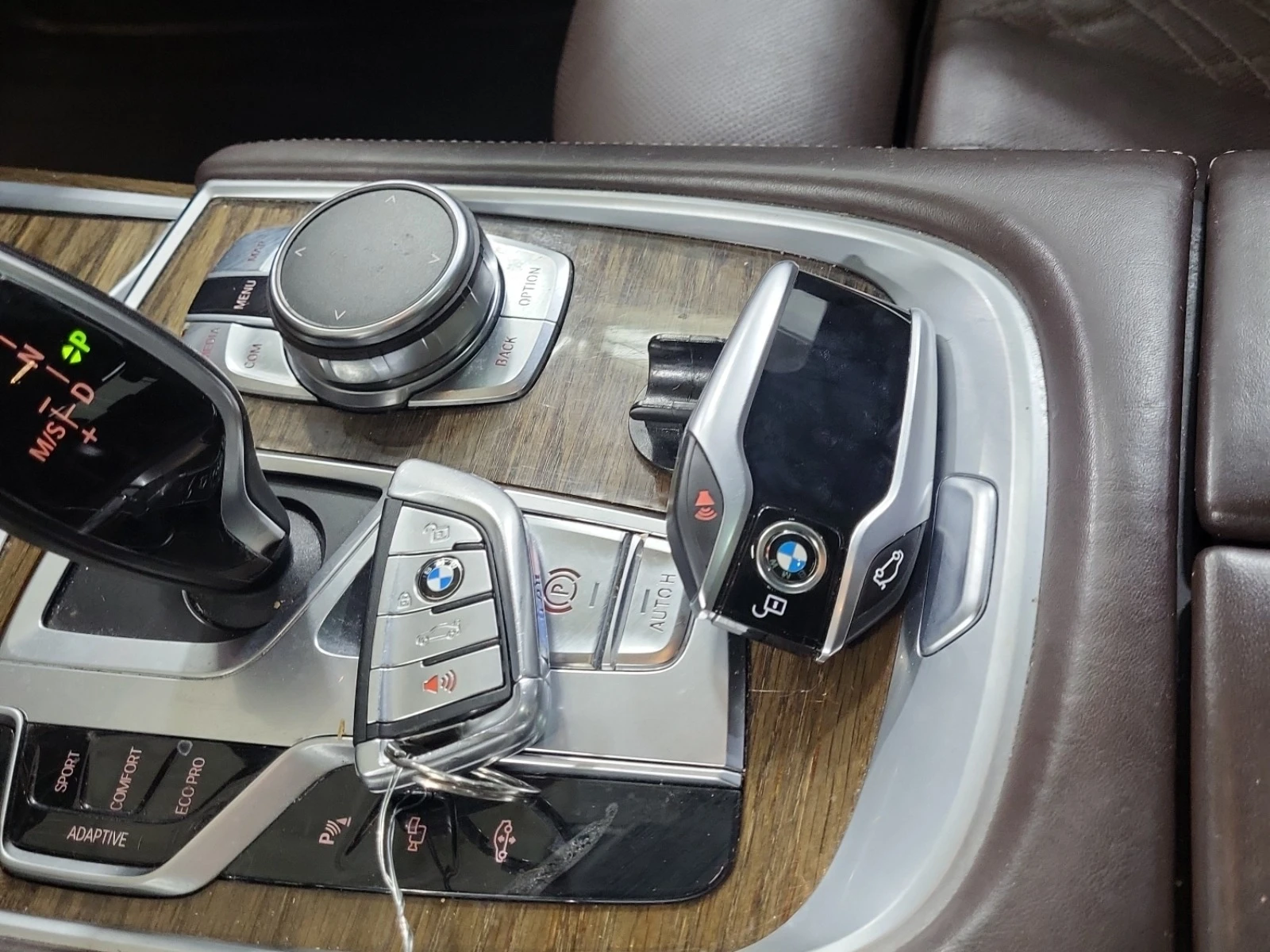 BMW 750 xDrive* �����* Digital* Harman* HUD* Ambient* 360* | Mobile.bg � ����������� 14
