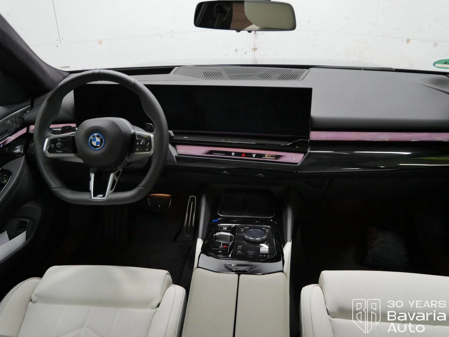 BMW 550 e xDrive Steptronic, снимка 6 - Автомобили и джипове - 56709059