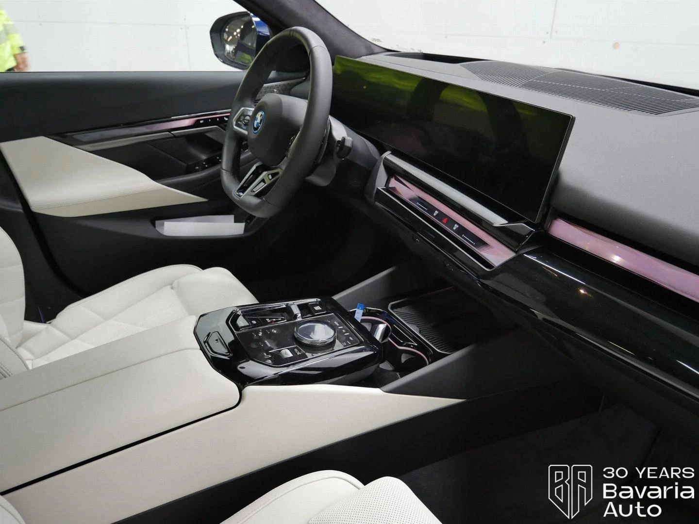 BMW 550 e xDrive Steptronic, снимка 7 - Автомобили и джипове - 56709059