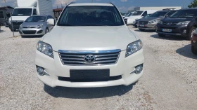 Toyota Rav4 2.2 НАВИ ПОДГРЕВ 4Х4, снимка 2