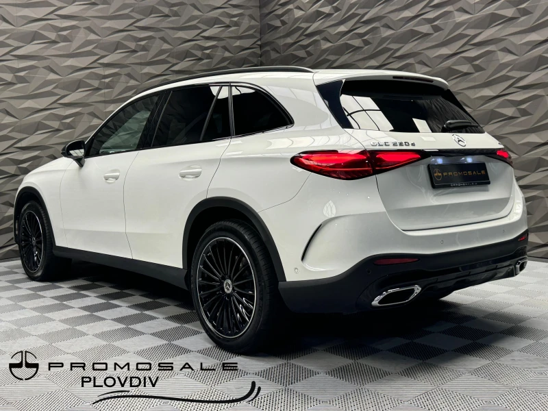 Mercedes-Benz GLC 220 4Matic Camera* Подгрев* DISTRONIC + , снимка 3 - Автомобили и джипове - 47536018