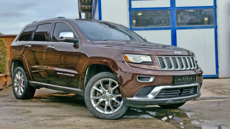 Jeep Grand cherokee 5.7i-HEMI-SUMMIT-НАЛИЧЕН В БЪЛГАРИЯ!, снимка 2 - Автомобили и джипове - 49342641