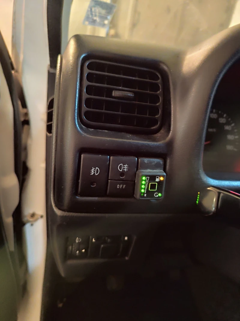 Suzuki Jimny DOHC с климатик, снимка 14 - Автомобили и джипове - 52275937