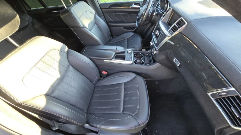 Mercedes-Benz GL 350 AMG Pack, снимка 6 - Автомобили и джипове - 52526905
