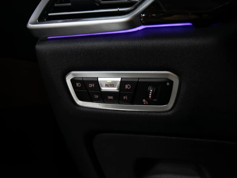 BMW X5 Xdrive40i M-Package (CARFAX), снимка 17 - Автомобили и джипове - 52990351