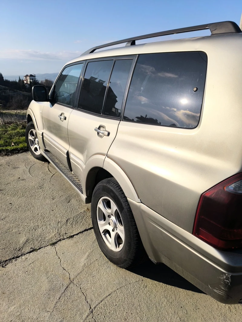 Mitsubishi Pajero, снимка 3 - Автомобили и джипове - 53138491
