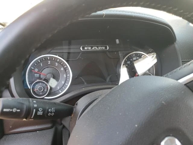 Dodge RAM 1500 5.7L 8 4x4 w/Rear Wheel Drv, снимка 10 - Автомобили и джипове - 53683055