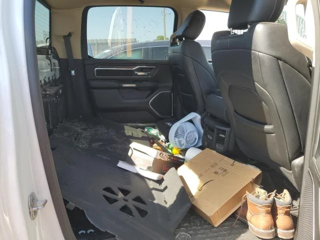 Dodge RAM 1500 5.7L 8 4x4 w/Rear Wheel Drv, снимка 11 - Автомобили и джипове - 53683055