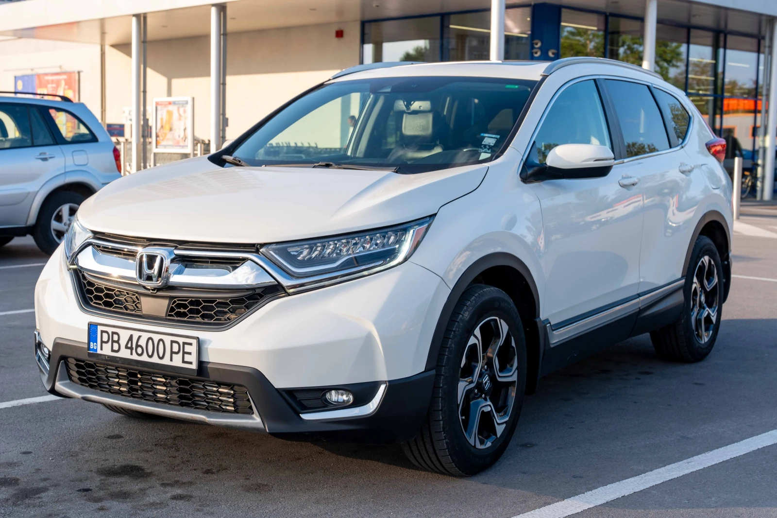 Honda Cr-v 1.5 Turbo TOURING AWD 4x4 - изображение 2