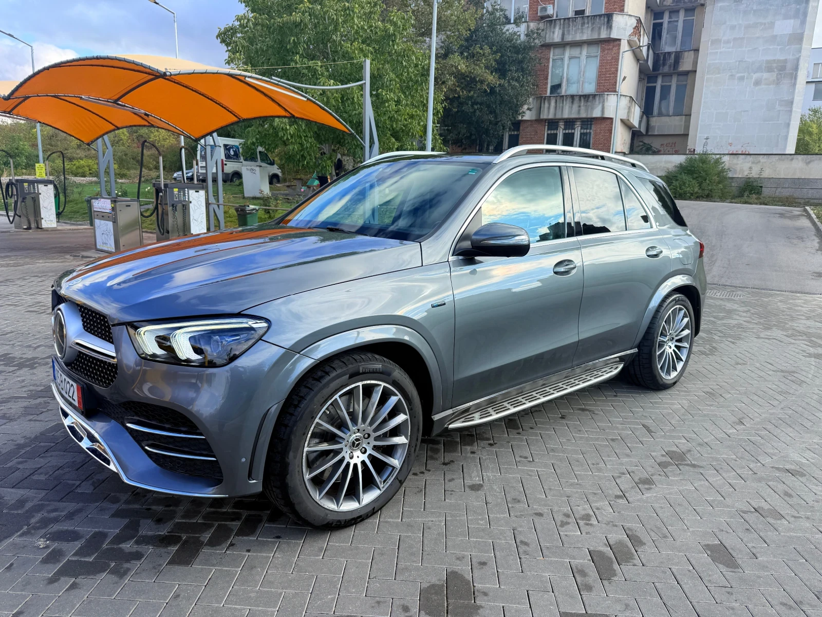 Mercedes-Benz GLE 350 de/AMG/4Matic/Панорама/Камера 360/9G-Tronic - изображение 3