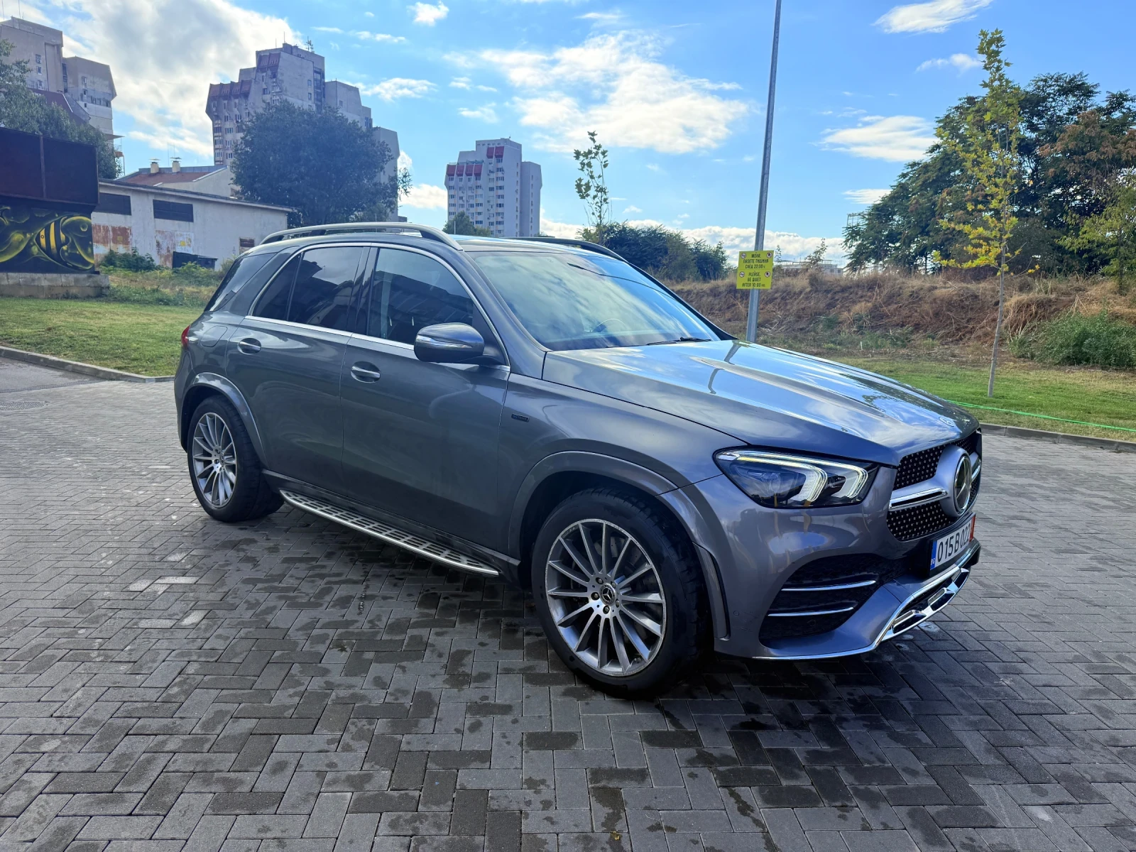 Mercedes-Benz GLE 350 de/AMG/4Matic/Панорама/Камера 360/9G-Tronic - изображение 9