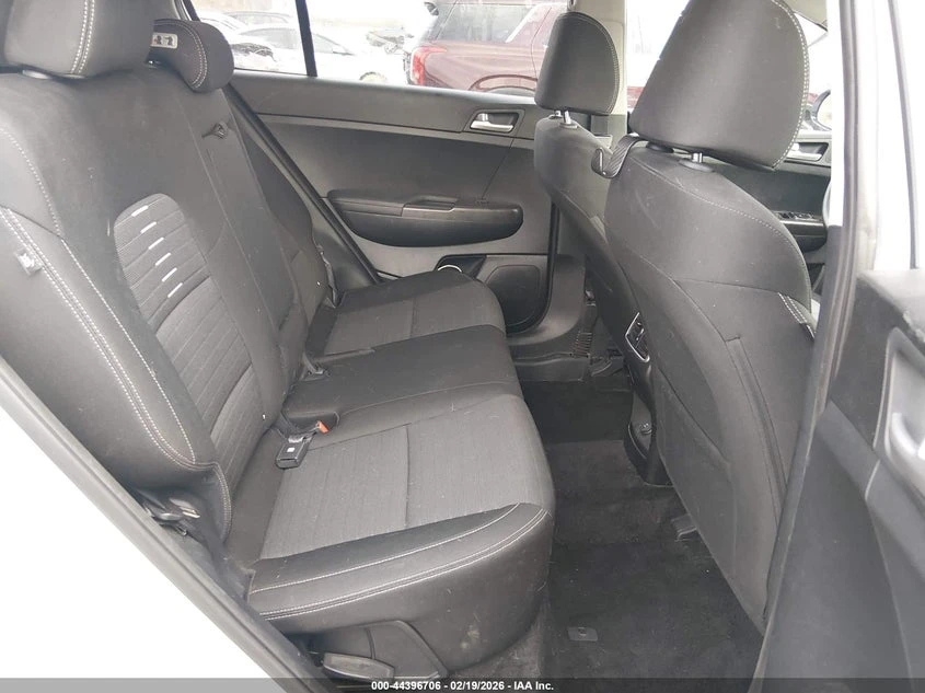 Kia Sportage 2.4l Lx, снимка 8 - Автомобили и джипове - 53773526