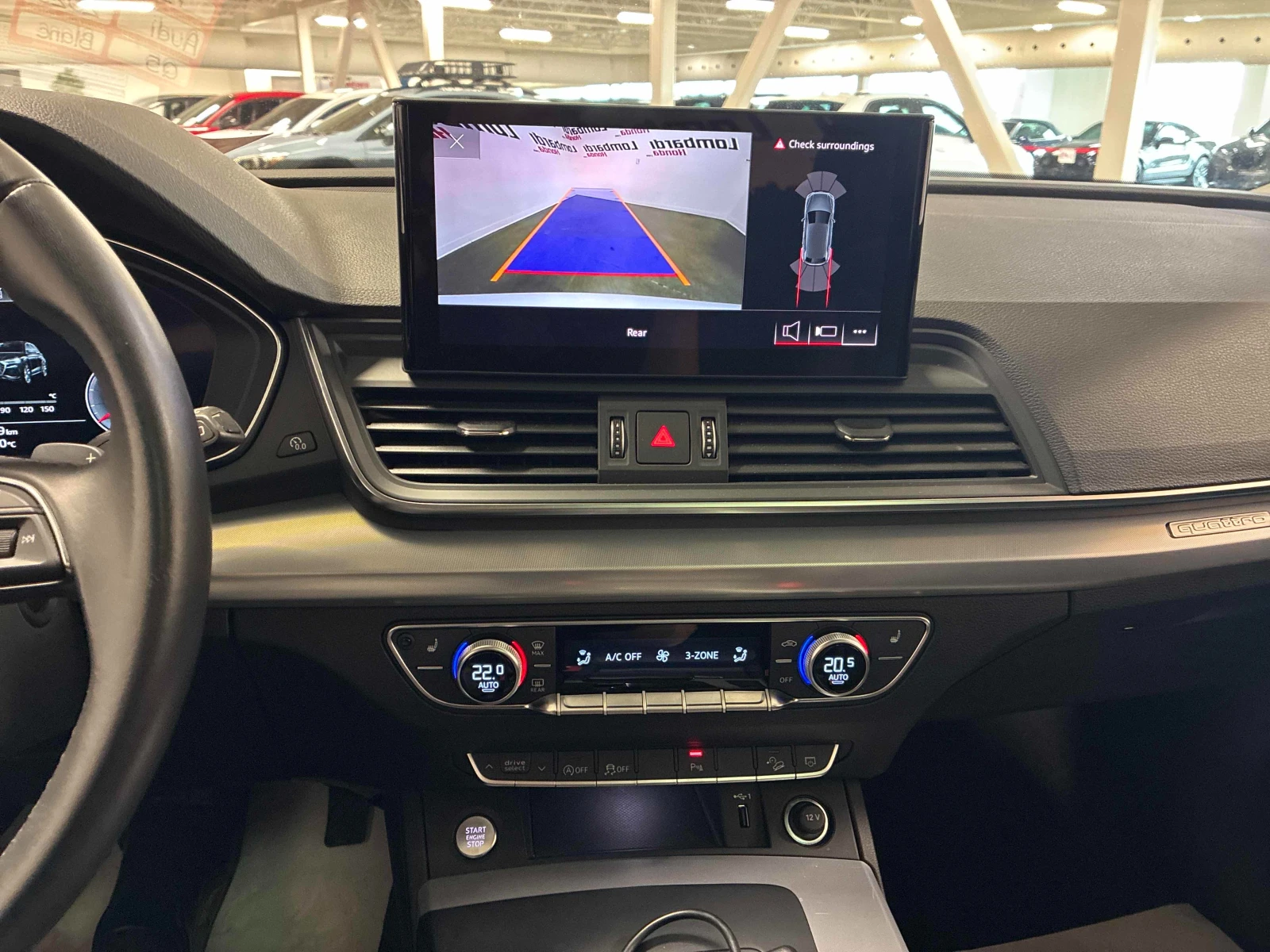 Audi Q5 Progressiv * Keyless * CARFAX * АВТО КРЕДИТ * , снимка 12 - Автомобили и джипове - 54974927