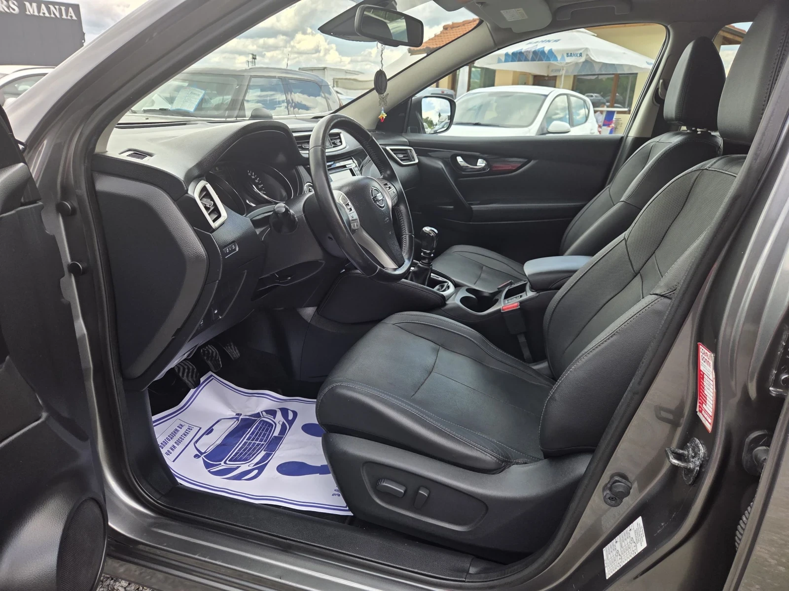 Nissan Qashqai 1.5 d, снимка 7 - Автомобили и джипове - 55101655