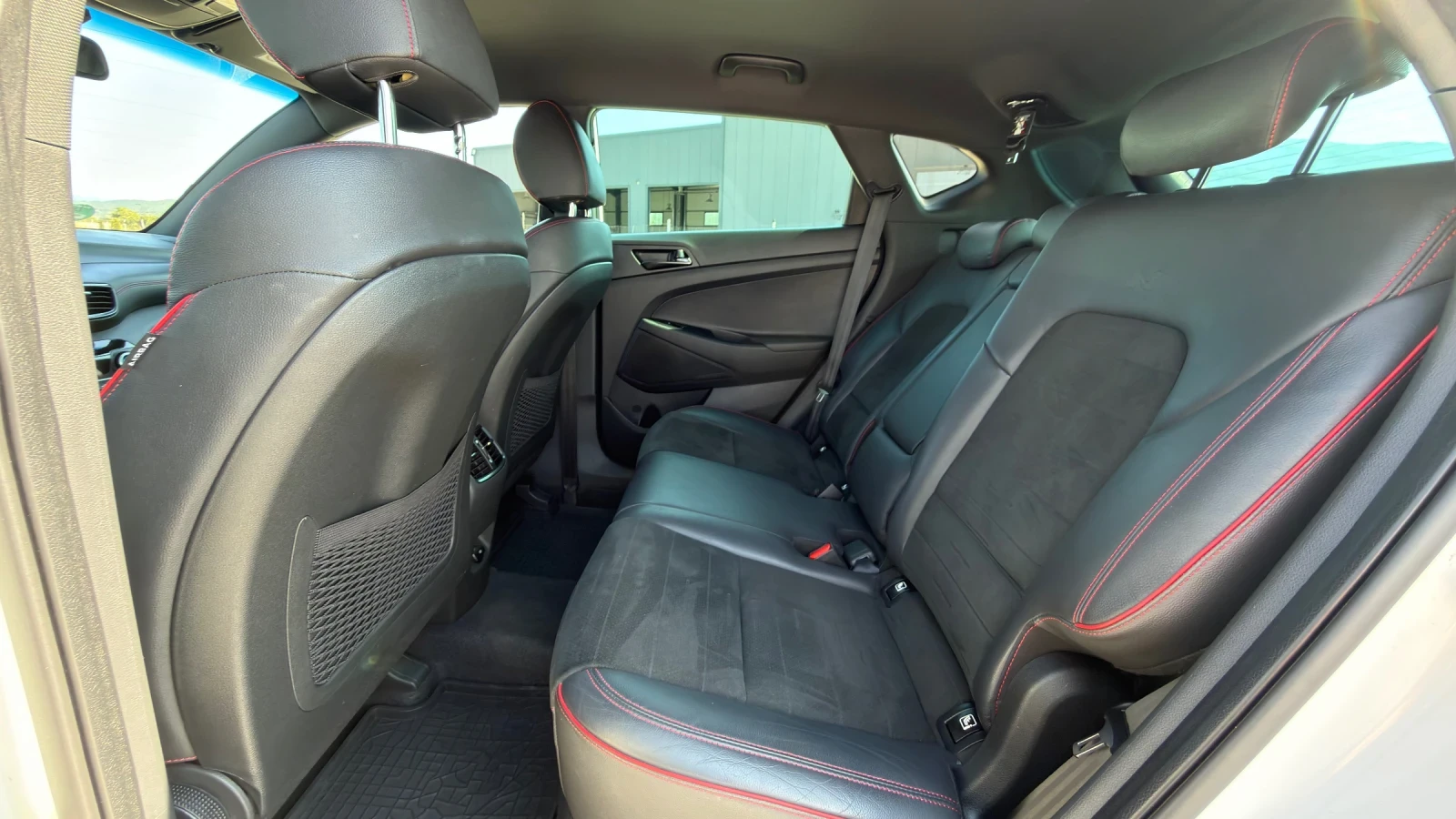Hyundai Tucson N Line Automatic ОБСЛУЖЕН, снимка 10 - Автомобили и джипове - 55834667