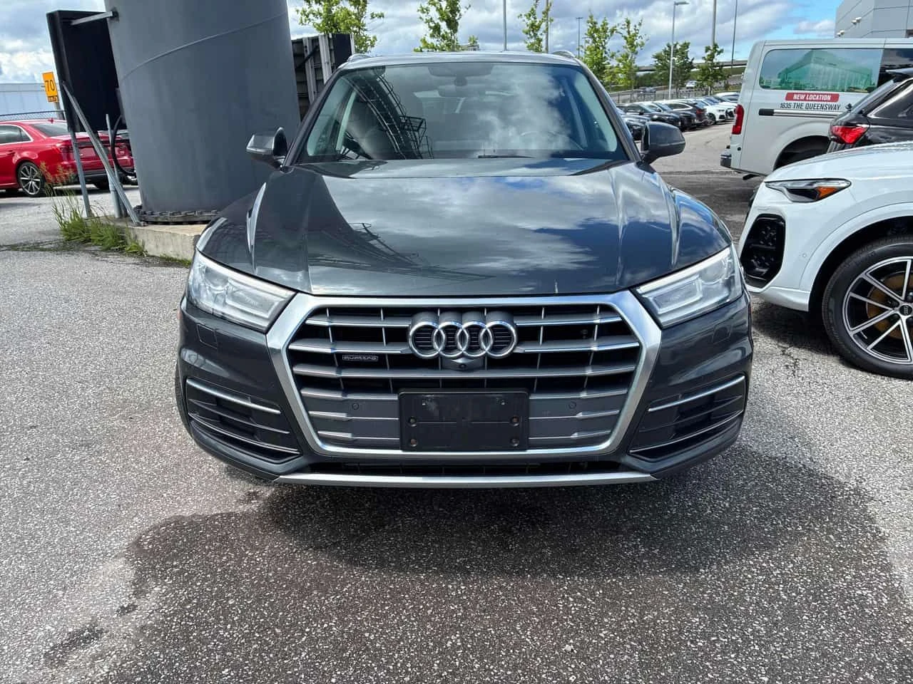 Audi Q5 PROGRESSIV * ПОДГРЕВ * ПАНОРАМА * ПРЕДСТАВИТЕЛСТВО, снимка 2 - Автомобили и джипове - 55158329