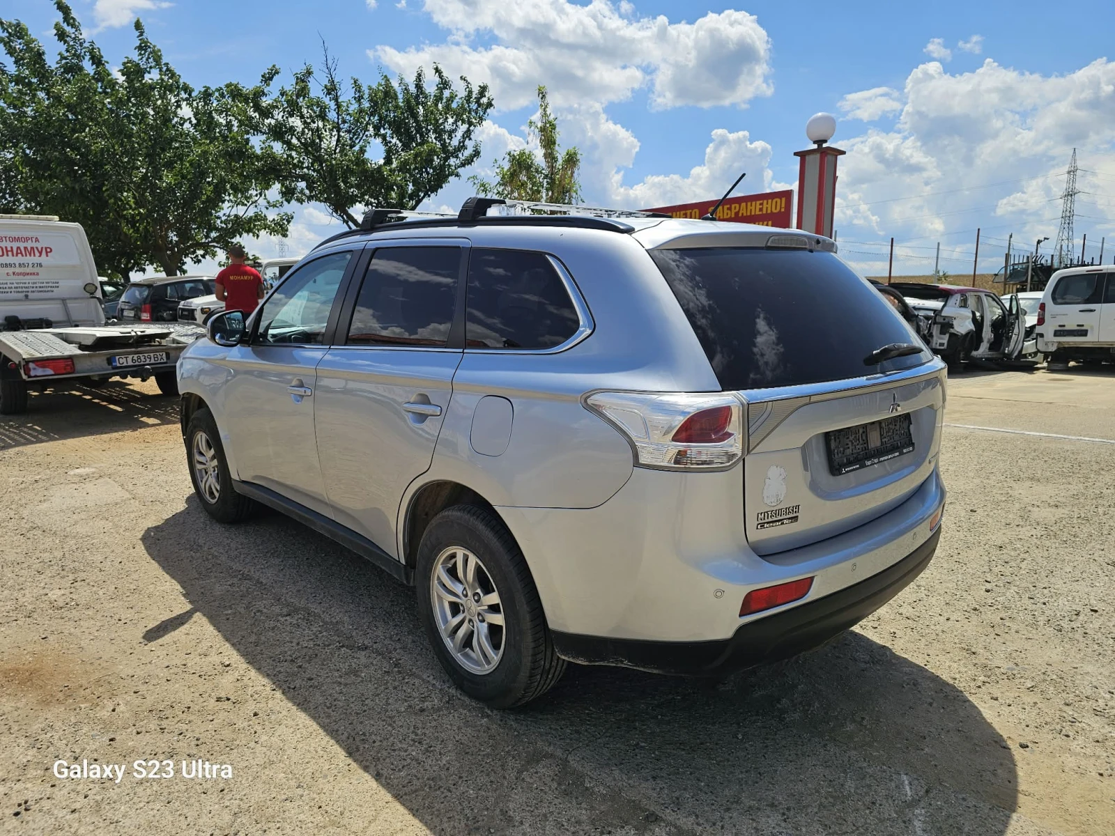 Mitsubishi Outlander, снимка 3 - Автомобили и джипове - 55221738
