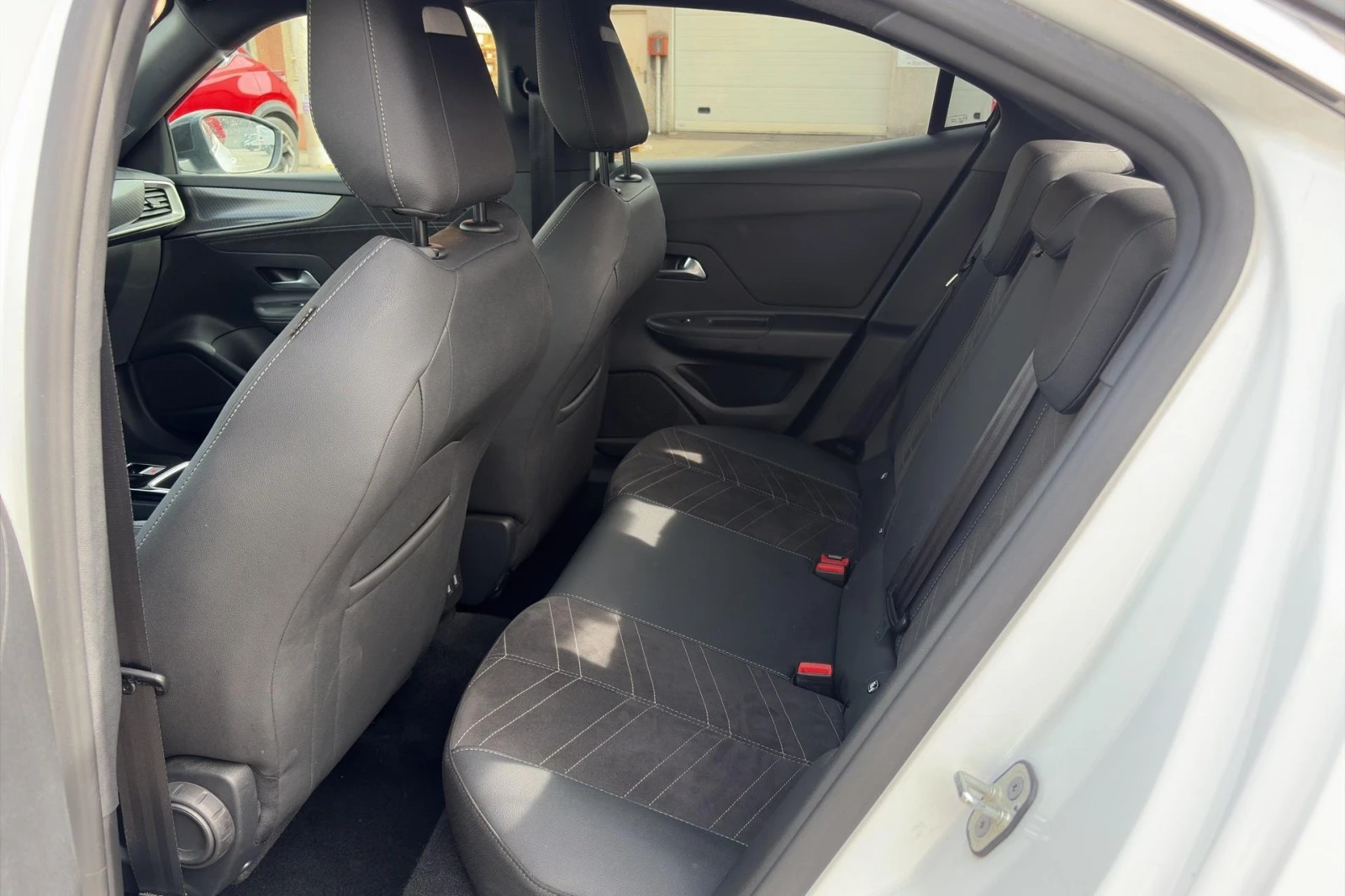 Opel Mokka 1.2 Ultimate, снимка 7 - Автомобили и джипове - 55484559