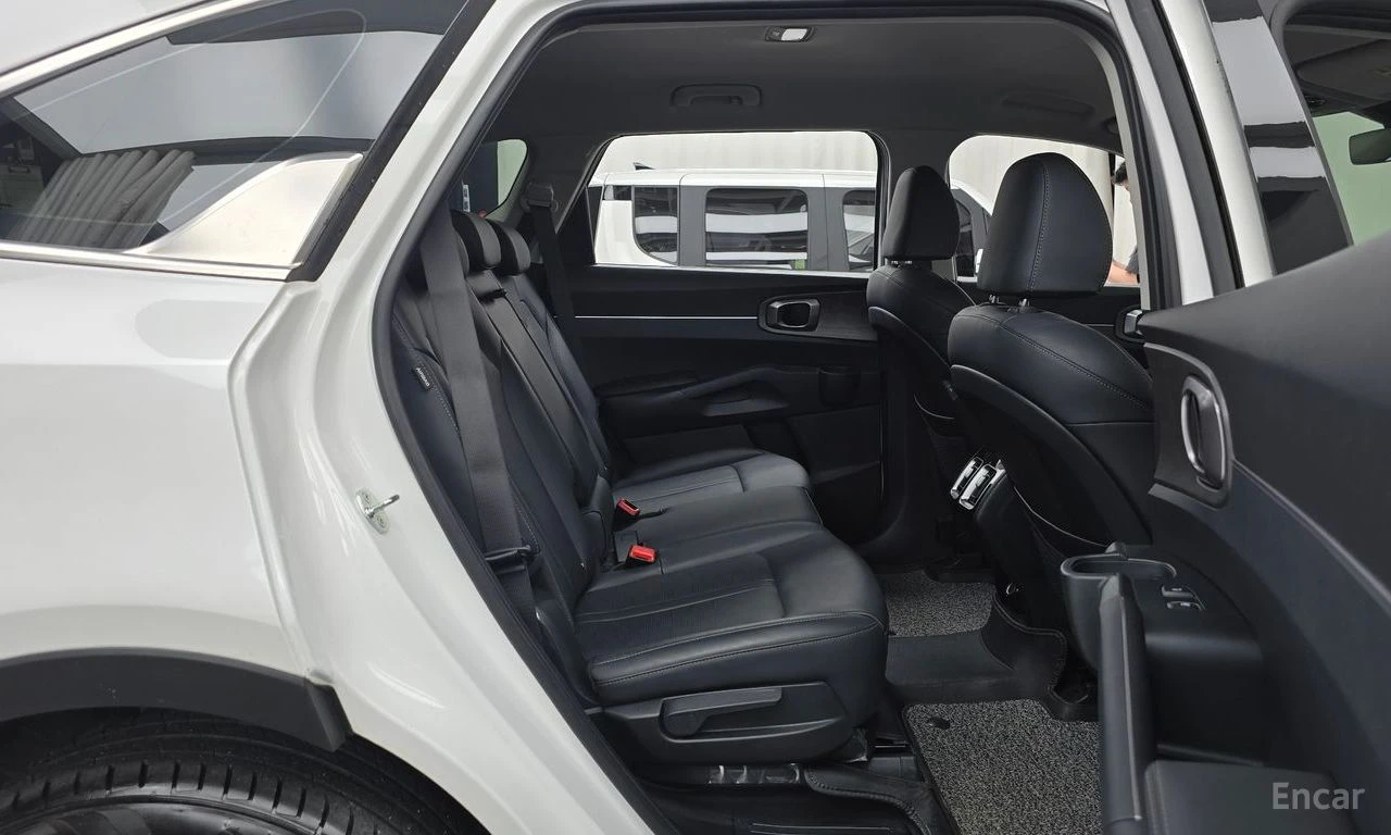 Kia Sorento 2.2D Prestige 4x4* DISTRONIC* ПОДГРЕВ* ОБДУХВАНЕ* , снимка 14 - Автомобили и джипове - 55485254