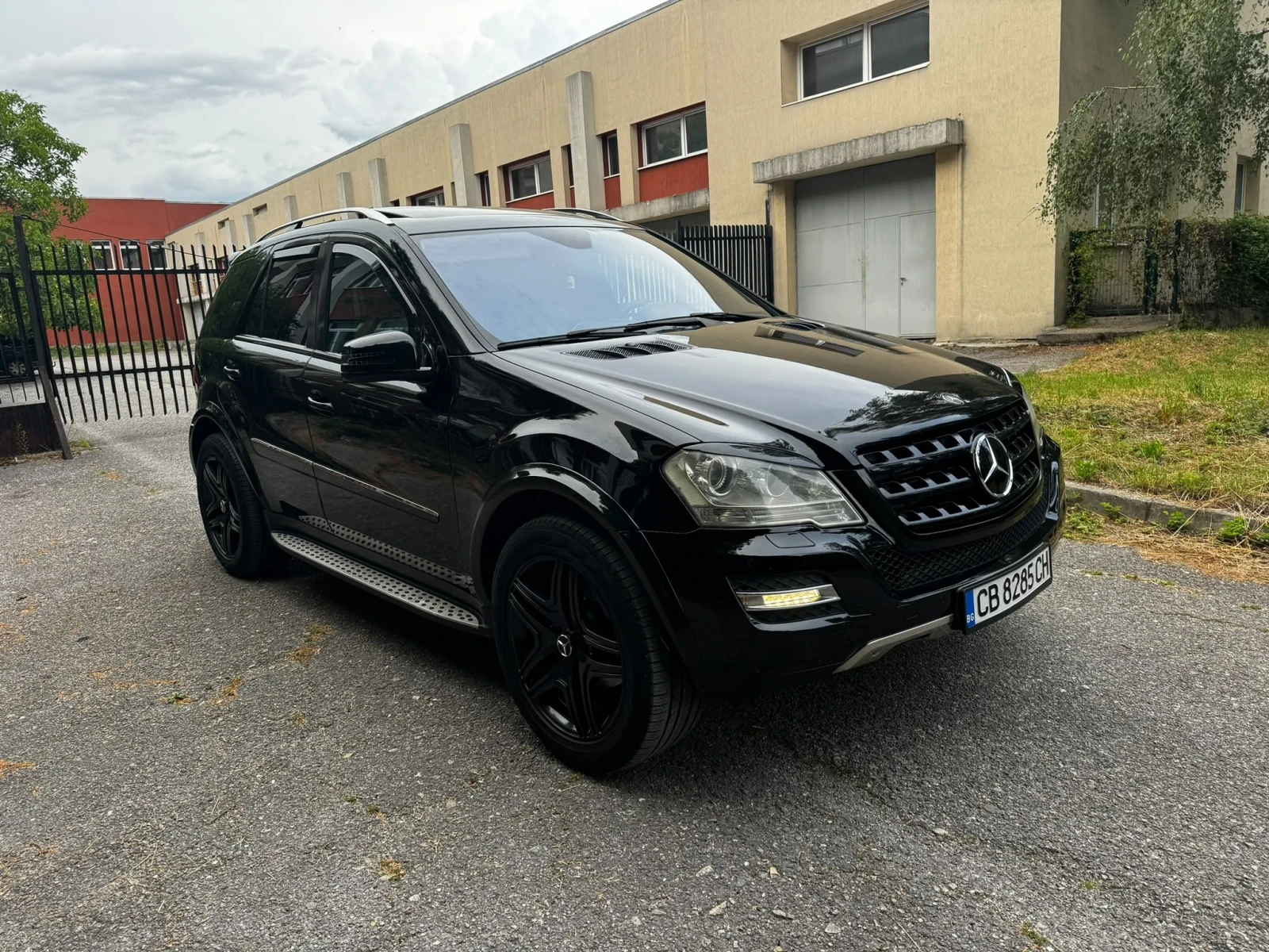 Mercedes-Benz ML 320, снимка 3 - Автомобили и джипове - 55566094