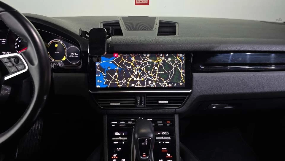 Porsche Cayenne, снимка 13 - Автомобили и джипове - 55689541