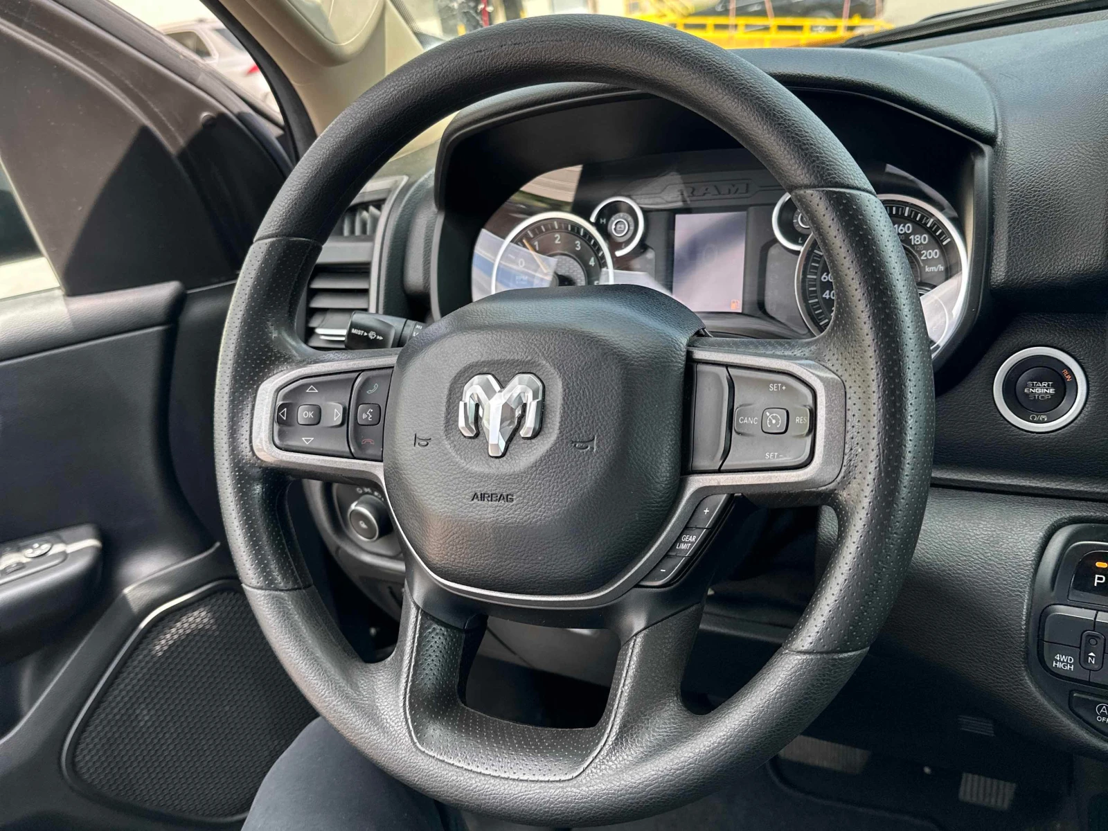 Dodge RAM 1500 * Tradesman * CARFAX * БЕЗ ПЪРВОНАЧАЛНА ВНОСКА, снимка 12 - Автомобили и джипове - 55875643