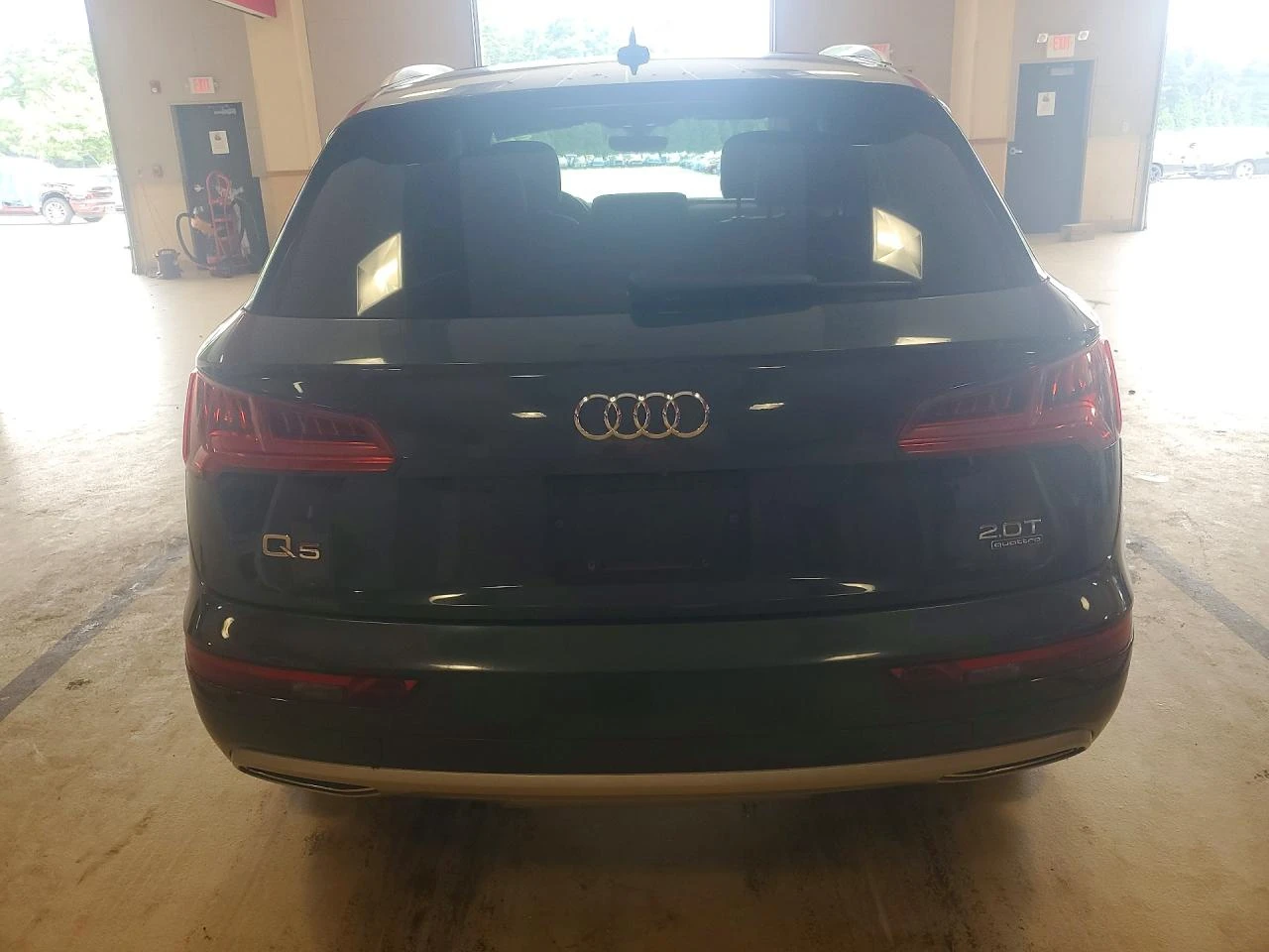 Audi Q5 2.0l Premium Plus, снимка 6 - Автомобили и джипове - 56084311